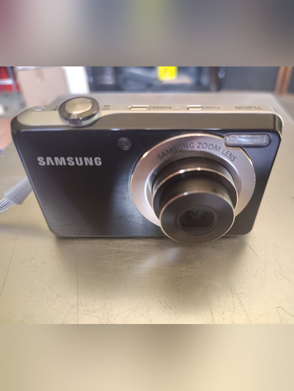 Samsung TL205 12.2 MP Digital Camera Black 1GB SD, Charger, Battery Tested